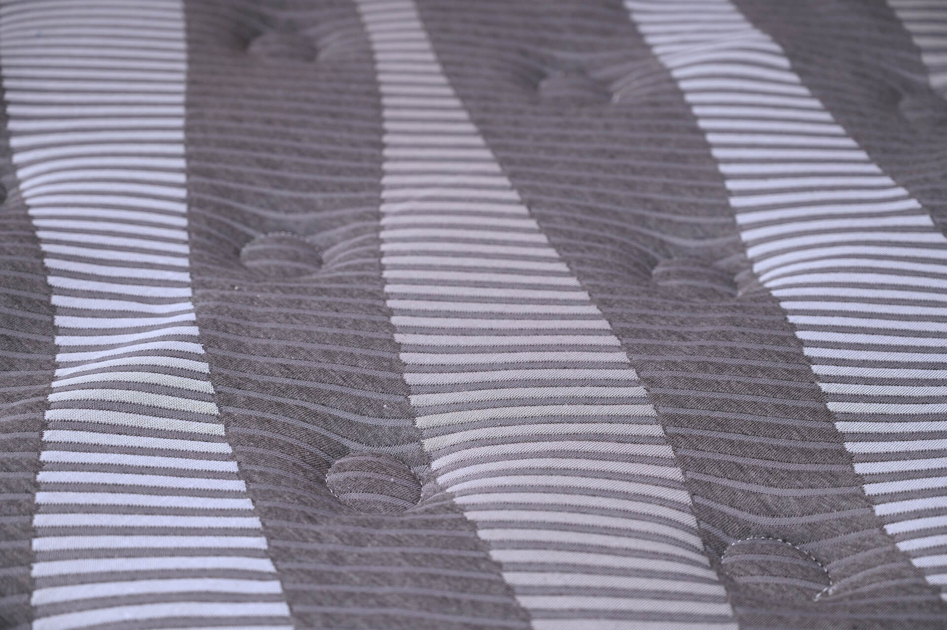 Majestic - Premium fabric detail