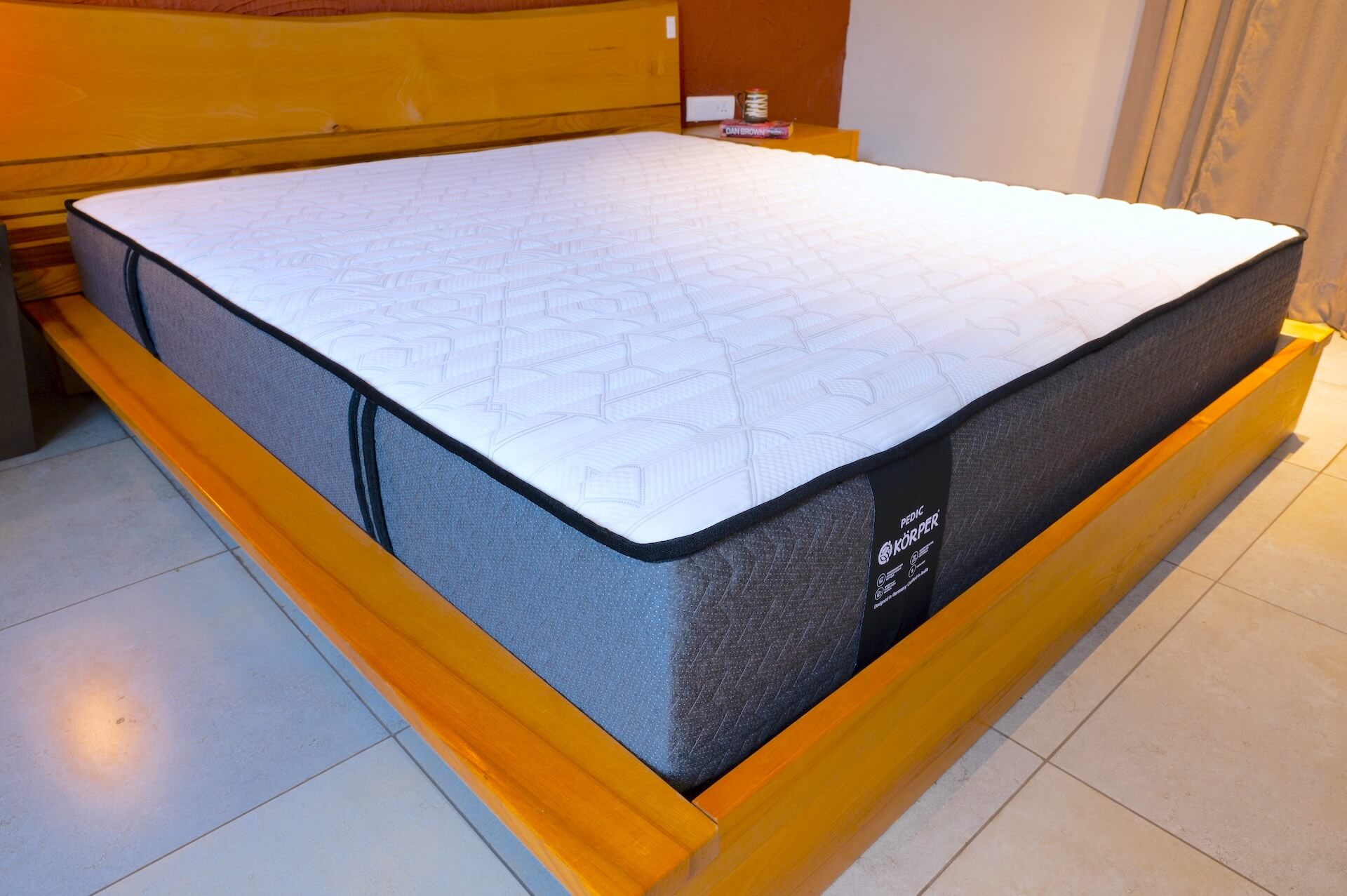 Pedic - Corner view from distance
